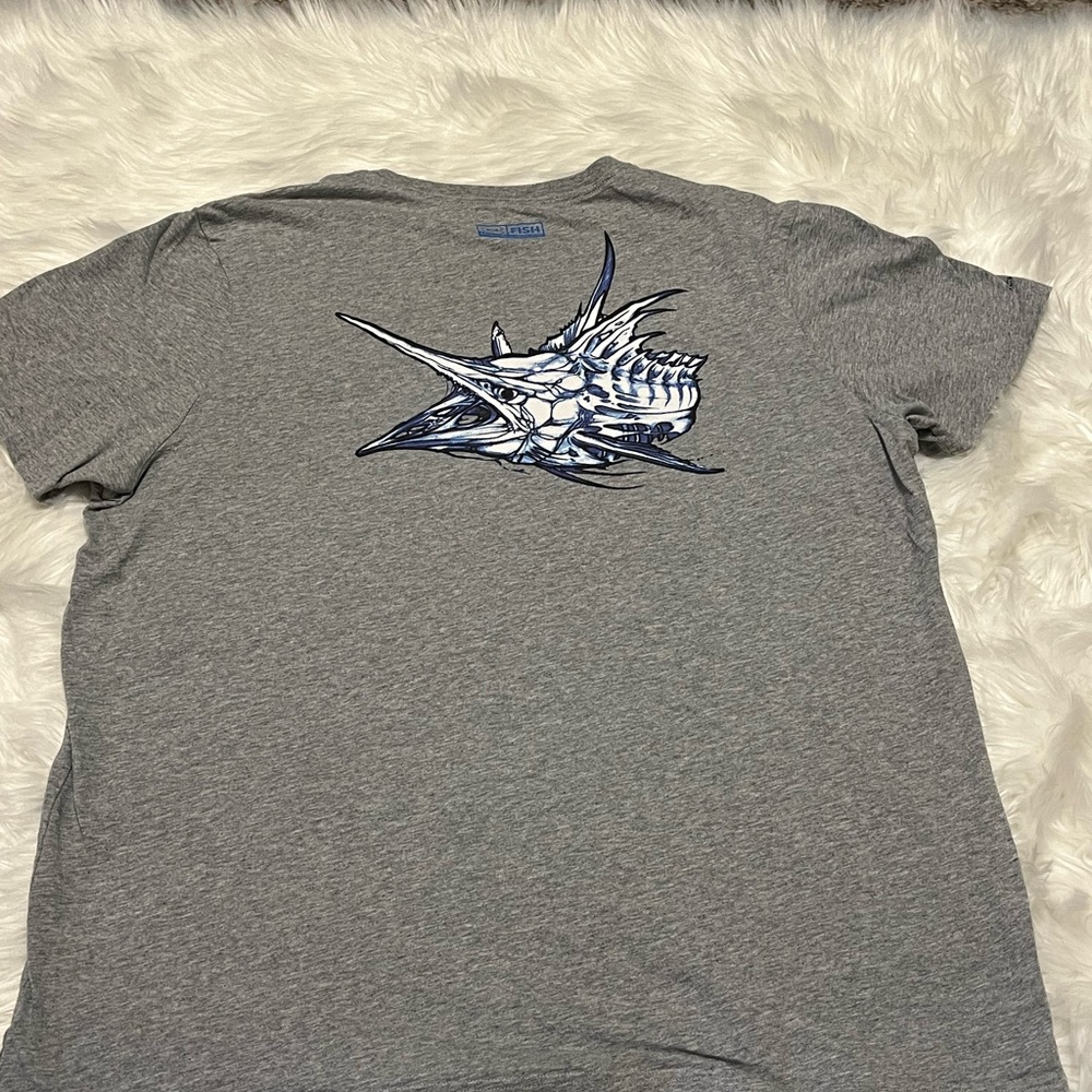 Under Armour UA Charged Heat Gear T-Shirt Men's 2XL XXL Gray Fish Hook Logo